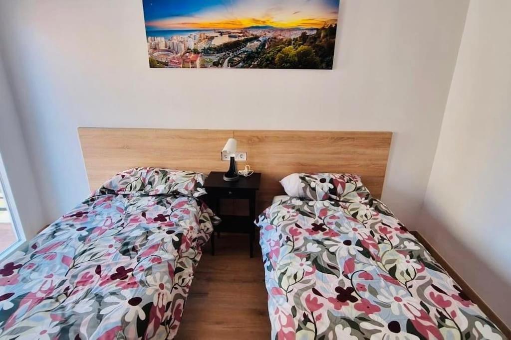 Apartamento El Lugar マラガ エクステリア 写真